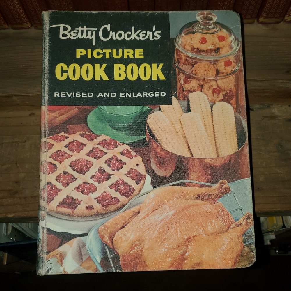 1956 Vintage Betty Crocker Picture Cookbook for Kitchen